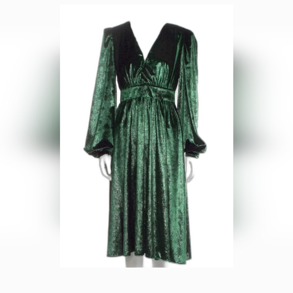NWT PatBO Green Liquid Velvet V-Neck LongSleeve Midi
